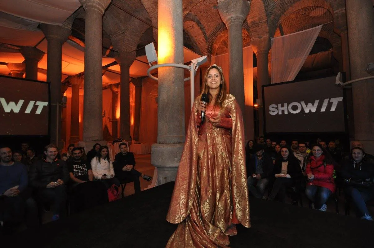 Yerebatan Sarnıcı gösteri